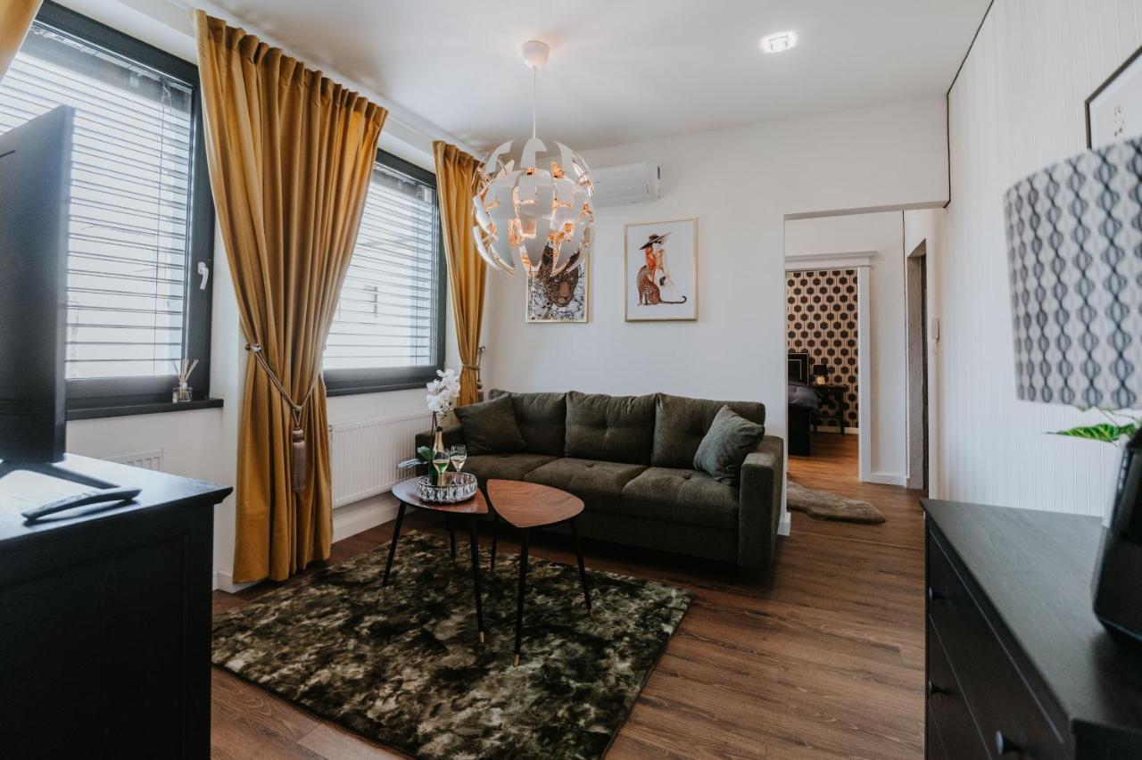 Apartmany Evia Clinic Levice Extérieur photo