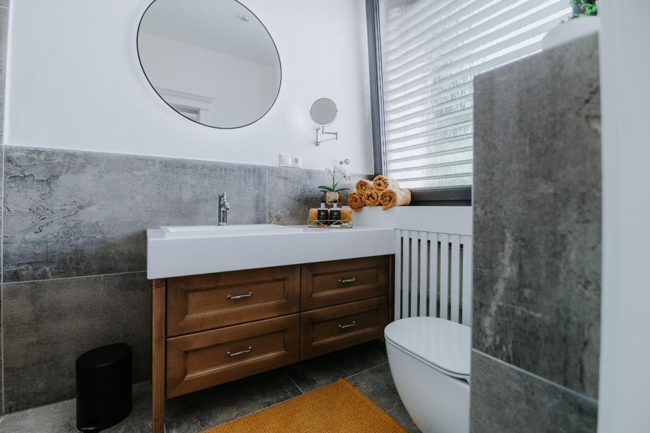 Apartmany Evia Clinic Levice Extérieur photo